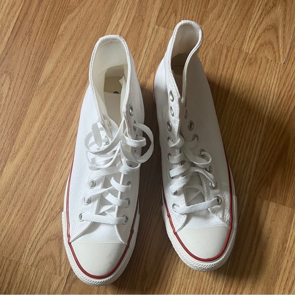 Converse High Top Sneakers NEW